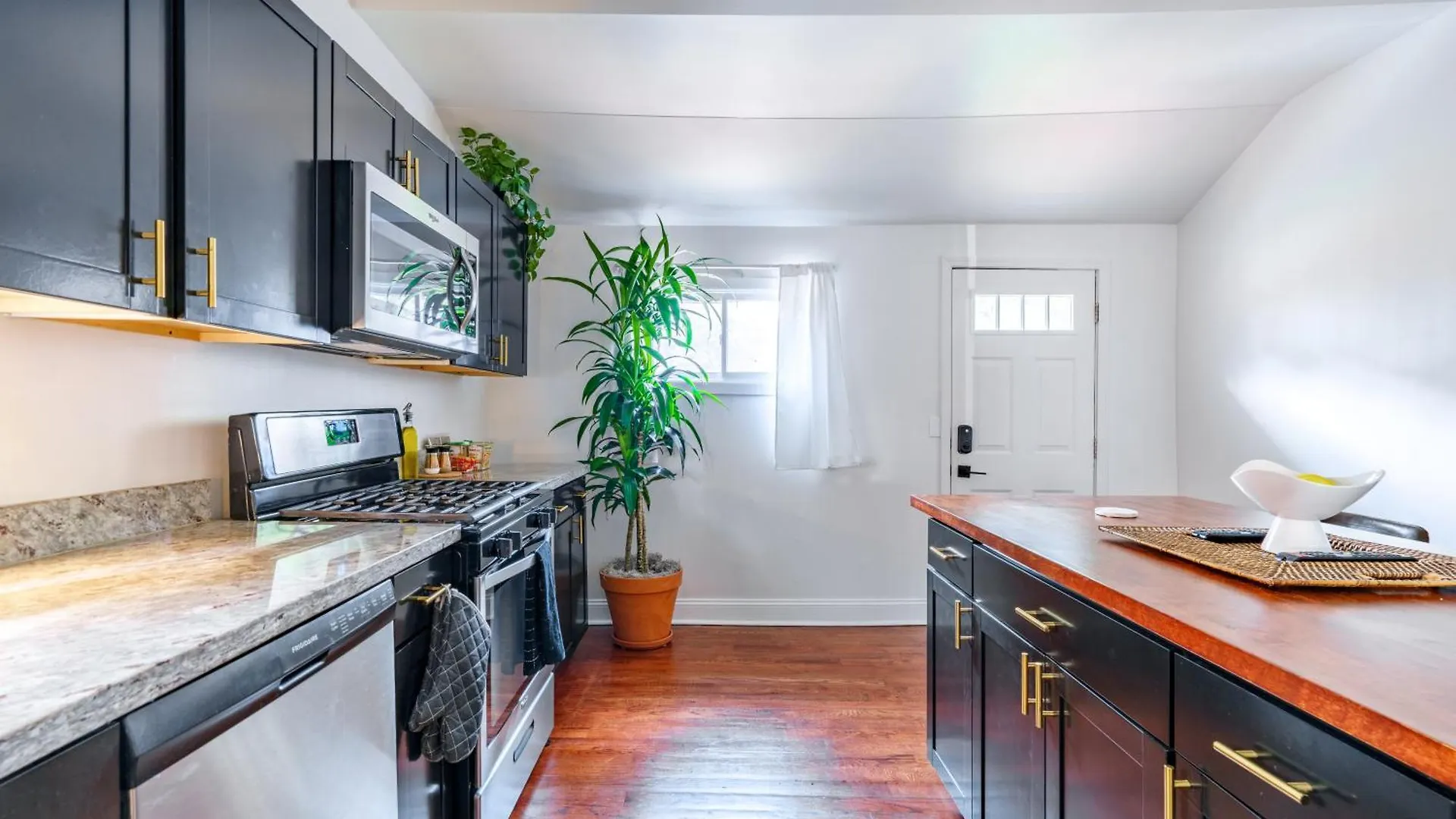 Prime Location Top Rated Clean Parking Free Columbus Casa de Férias
