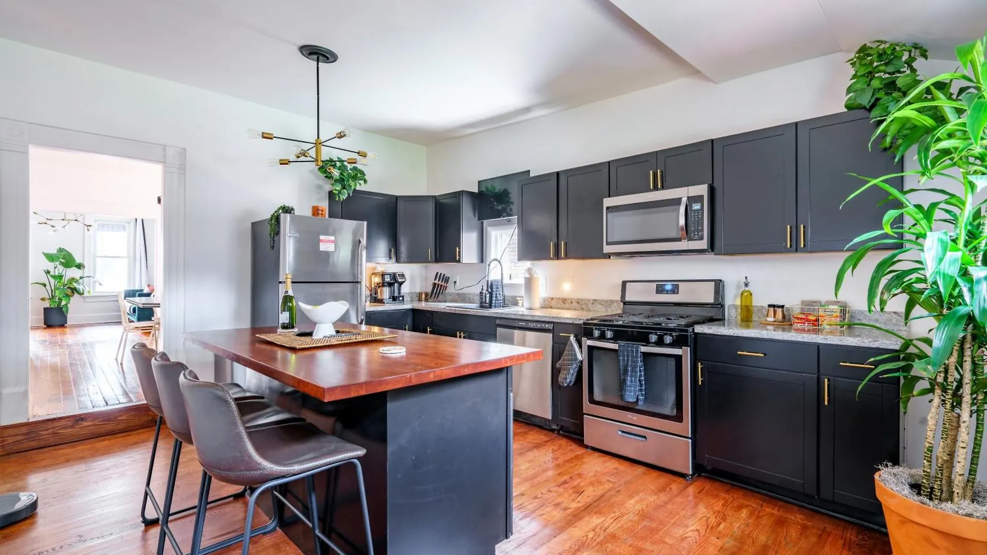 Prime Location Top Rated Clean Parking Free Columbus Casa de Férias